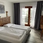 Bed & Breakfast La Irmania Ledenitzen