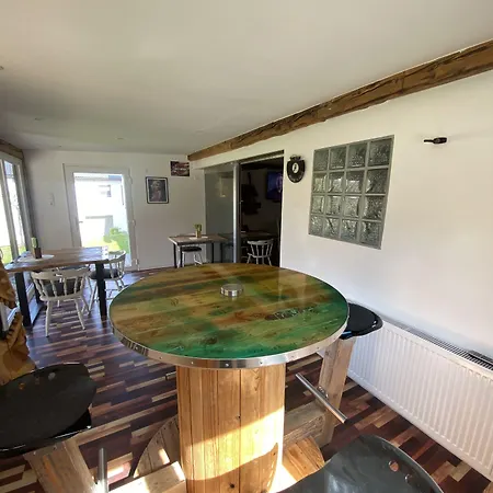 Bed & Breakfast La Irmania Ledenitzen