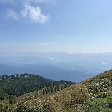 La Irmania Bed & Breakfast Ledenitzen