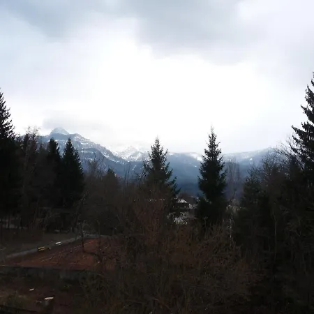La Irmania Oda ve Kahvaltı Ledenitzen