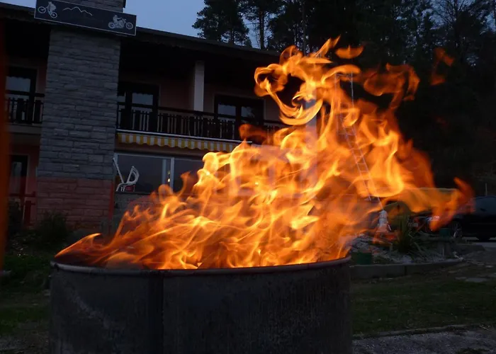 Couette-café La Irmania 3*